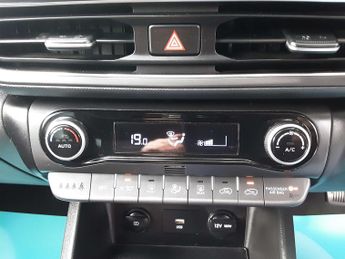 Hyundai KONA 1.6 Kona SE Connect GDi HEV Semi-Auto 5dr