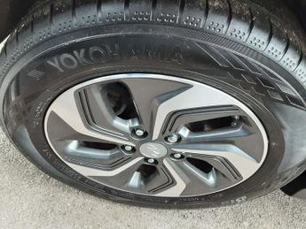 Hyundai KONA 1.6 Kona SE Connect GDi HEV Semi-Auto 5dr