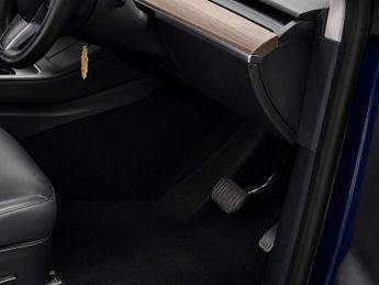 Tesla MODEL Y ModeL Y Long Range AWD 4WD 5dr