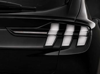 Ford MUSTANG MACH-E Mustang Mach-E Extended-Range AWD 4WD 5dr
