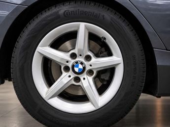 BMW 1 SERIES 1.5 118i SE Auto 5dr