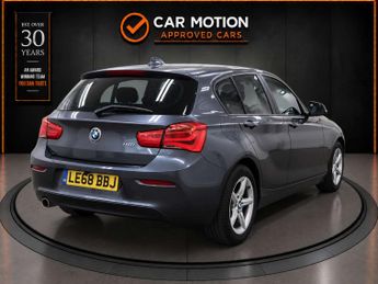 BMW 1 SERIES 1.5 118i SE Auto 5dr
