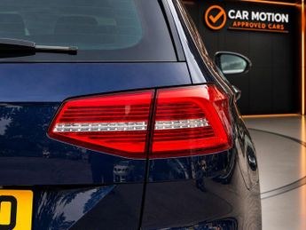 Volkswagen Passat 2.0 Passat GT TDI BlueMotion Technology Semi-Auto 5dr