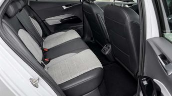Volkswagen ID.3 ID3 Family 5dr