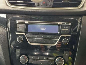 NISSAN QASHQAI 1.2 DIG-T Acenta SUV 5dr Petrol Manual 2WD Euro 5 (s/s) (115 ps)