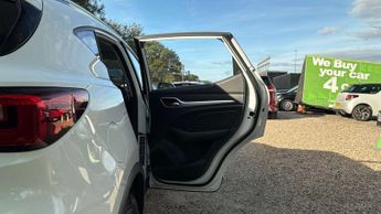 MG MG ZS 1.0 T-GDI Exclusive SUV 5dr Petrol Auto Euro 6 (111 ps)