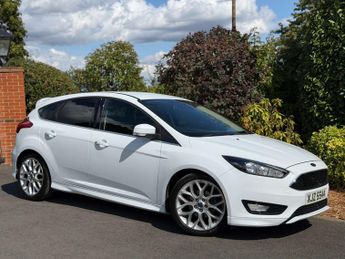Ford Focus 1.0T EcoBoost Zetec S Hatchback 5dr Petrol Manual Euro 6 (s/s) (
