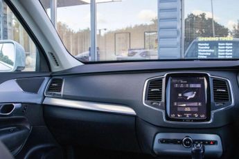 VOLVO XC90 2.0 D5 PowerPulse Momentum SUV 5dr Diesel Auto 4WD Euro 6 (s/s) 