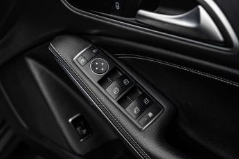 MERCEDES-BENZ CLA 1.6 CLA 180 Sport Auto 4dr