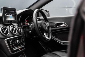 MERCEDES-BENZ CLA 1.6 CLA 180 Sport Auto 4dr
