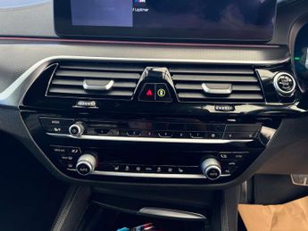 BMW 5 SERIES 2.0 520d M Sport MHEV Auto 4dr