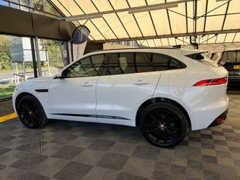 JAGUAR F-PACE 2.0 F-PACE Chequered Flag AWD Auto 4WD 5dr