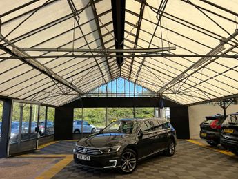 VOLKSWAGEN PASSAT 1.4 Passat GTe Semi-Auto 5dr
