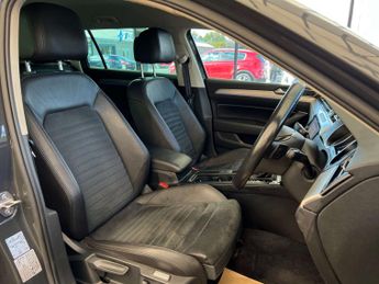 VOLKSWAGEN PASSAT 1.4 Passat GTe Semi-Auto 5dr