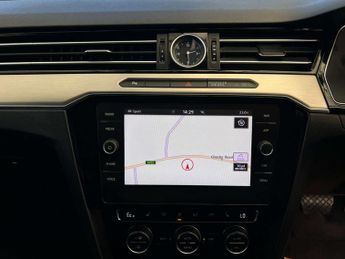 VOLKSWAGEN PASSAT 1.4 Passat GTe Semi-Auto 5dr