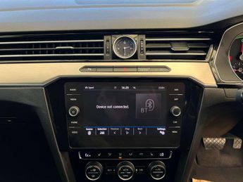 VOLKSWAGEN PASSAT 1.4 Passat GTe Semi-Auto 5dr