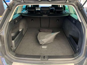 VOLKSWAGEN PASSAT 1.4 Passat GTe Semi-Auto 5dr