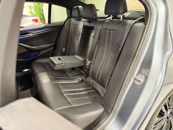 BMW 5 SERIES 2.0 520d M Sport MHEV Auto 4dr