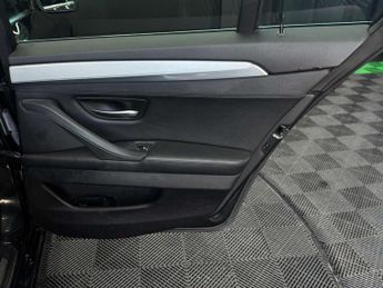 BMW 5 SERIES 2.0 520d SE Auto 5dr