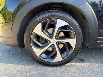 Hyundai TUCSON 1.7 CRDi Blue Drive Premium SUV 5dr Diesel DCT Euro 6 (s/s) (141