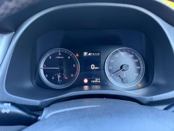 Hyundai TUCSON 1.7 CRDi Blue Drive Premium SUV 5dr Diesel DCT Euro 6 (s/s) (141