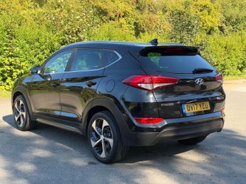 Hyundai TUCSON 1.7 CRDi Blue Drive Premium SUV 5dr Diesel DCT Euro 6 (s/s) (141
