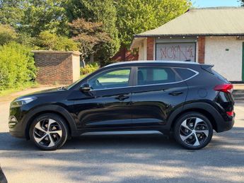 Hyundai TUCSON 1.7 CRDi Blue Drive Premium SUV 5dr Diesel DCT Euro 6 (s/s) (141