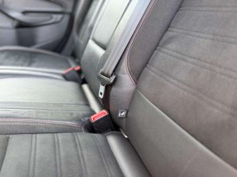 Ford Kuga 1.5 TDCi ST-Line SUV 5dr Diesel Powershift Euro 6 (s/s) (120 ps)