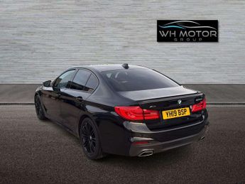 BMW 5 SERIES 2.0 520d xDrive M Sport Auto 4WD 4dr