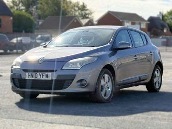 RENAULT MEGANE 1.6 16V Dynamique TomTom Hatchback 5dr Petrol Manual Euro 5 (110