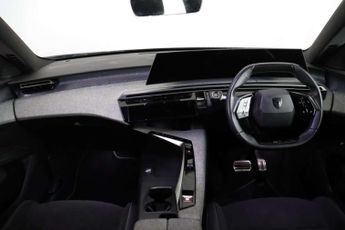 Peugeot E-3008 73kWh GT SUV 5dr Electric Auto (11kW Charger) (210 ps)