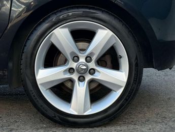 Vauxhall Meriva 1.4i Tech Line MPV 5dr Petrol Manual Euro 6 (100 ps)