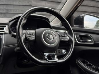 MG 5 MG5 Excite EV 5dr