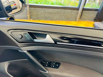 VOLKSWAGEN GOLF 2.0 Golf GTD Semi-Auto 5dr