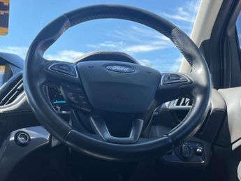 Ford KUGA 2.0 Kuga Vignale TDCi 4x4 Auto 4WD 5dr