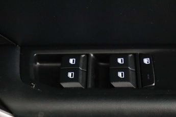 MG MG4 64kWh SE Long Range Hatchback 5dr Electric Auto (203 ps)