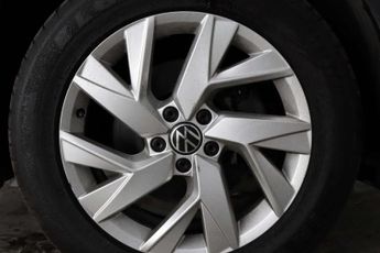 Volkswagen Tiguan 1.5 TSI Life SUV 5dr Petrol DSG Euro 6 (s/s) (150 ps)