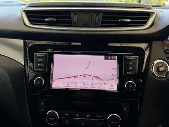 NISSAN QASHQAI 1.5 Qashqai N-Connecta dCi Semi-Auto 5dr