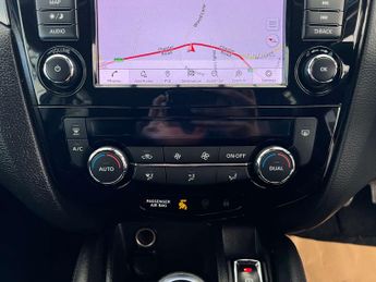 NISSAN QASHQAI 1.5 Qashqai N-Connecta dCi Semi-Auto 5dr