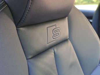 AUDI A3 1.5 A3 S Line 35 TFSI MHEV Semi-Auto 4dr
