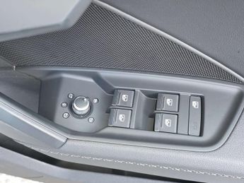 AUDI A3 1.5 A3 S Line 35 TFSI MHEV Semi-Auto 4dr