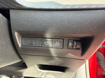 PEUGEOT 208 208 Allure Premium EV 5dr