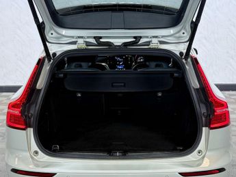 VOLVO V60 2.0 V60 R-Design B4 MHEV Auto 5dr