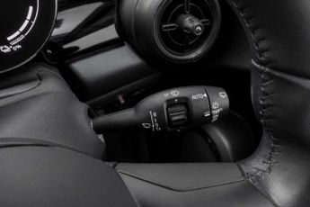 MINI Electric Hatch Cooper SE 32.6kWh Level 2 Hatchback 3dr Electric Auto (184 ps)