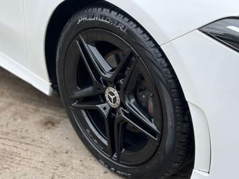 Mercedes-Benz A-CLASS 1.5 A 180 AMG Line D Auto 5dr