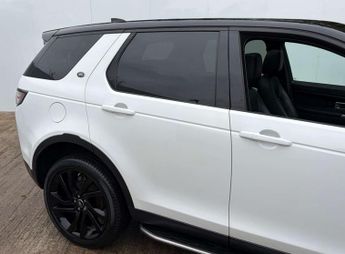 Land Rover DISCOVERY SPORT 2.0 Discovery Sport Black HSE TD4 Auto 4WD 5dr