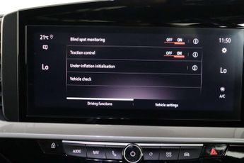 Vauxhall Mokka Electric 50kWh Ultimate SUV 5dr Electric Auto (136 ps)