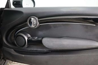 MINI Electric Hatch Cooper SE 32.6kWh Level 1 Hatchback 3dr Electric Auto (184 ps)