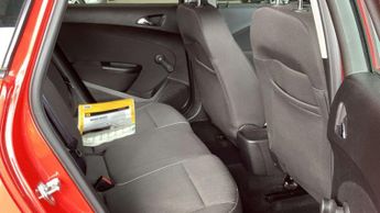 VAUXHALL ASTRA 1.6 16v Design Hatchback 5dr Petrol Auto Euro 5 (115 ps)