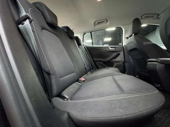 FORD FOCUS 1.5 Focus Zetec TDCi Auto 5dr